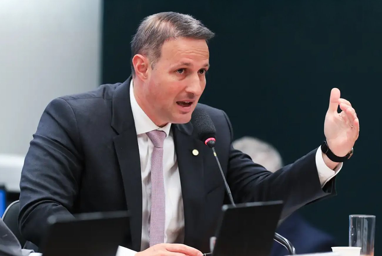 Derrite propõe penas mais duras para integrantes de facções criminosas