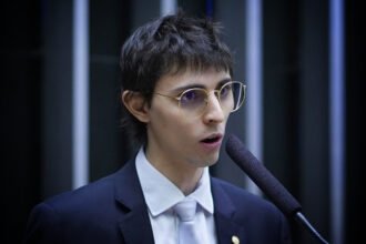 Deputado Amom Mandel na Câmara dos Deputados — PEC vereadores conselheiros municípios pequenos