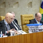 Plenário do Supremo Tribunal Federal durante sessão de julgamento sobre remuneração do funcionalismo público